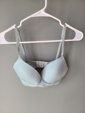 Pink Victoria's Secret Everywhere Wireless Push Up Bra, Size 34C